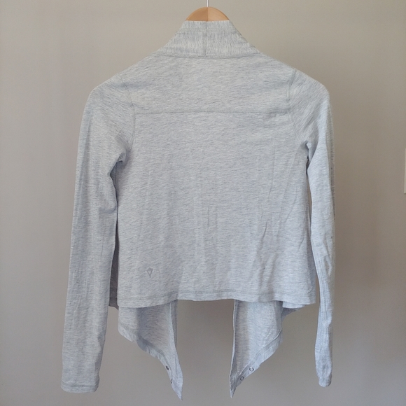 Ivivva by Lululemon Four's A Charm Wrap Cardigan Shirt Size 8 Grey - Picture 6 of 16
